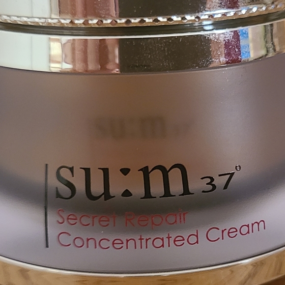 Su:m Secret Repair Concentrated Cream - Picture 3 of 6